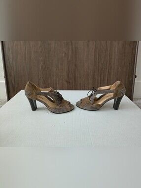 Taryn Rose vintage brown & tan suede heels oxford Lace-Up Peeptoe Heels